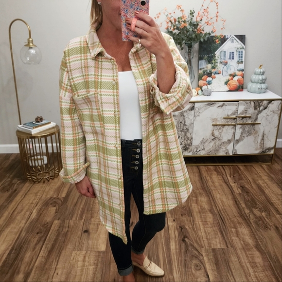Oversized Shacket Flannel - Picture 4 of 6